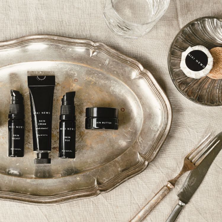 Niki Newd anti-age skincare set with five fresh essentials for smoother, firmer and radiant-looking skin.