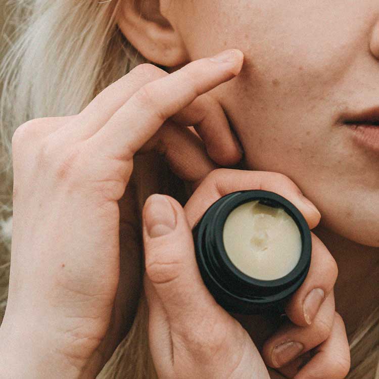 Niki Newd Skin Glow calming face and eye cream for dry, sensitive and redness-prone skin.