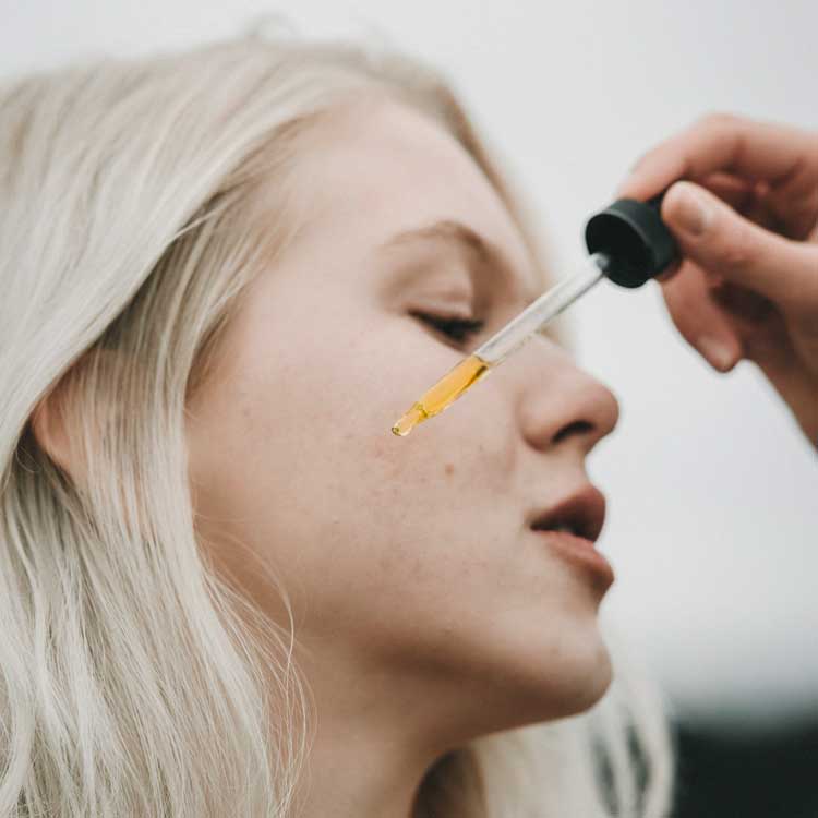 Niki Newd Skin Velvet antioxidant face and eye serum for smoother, more radiant and visibly renewed-looking skin.