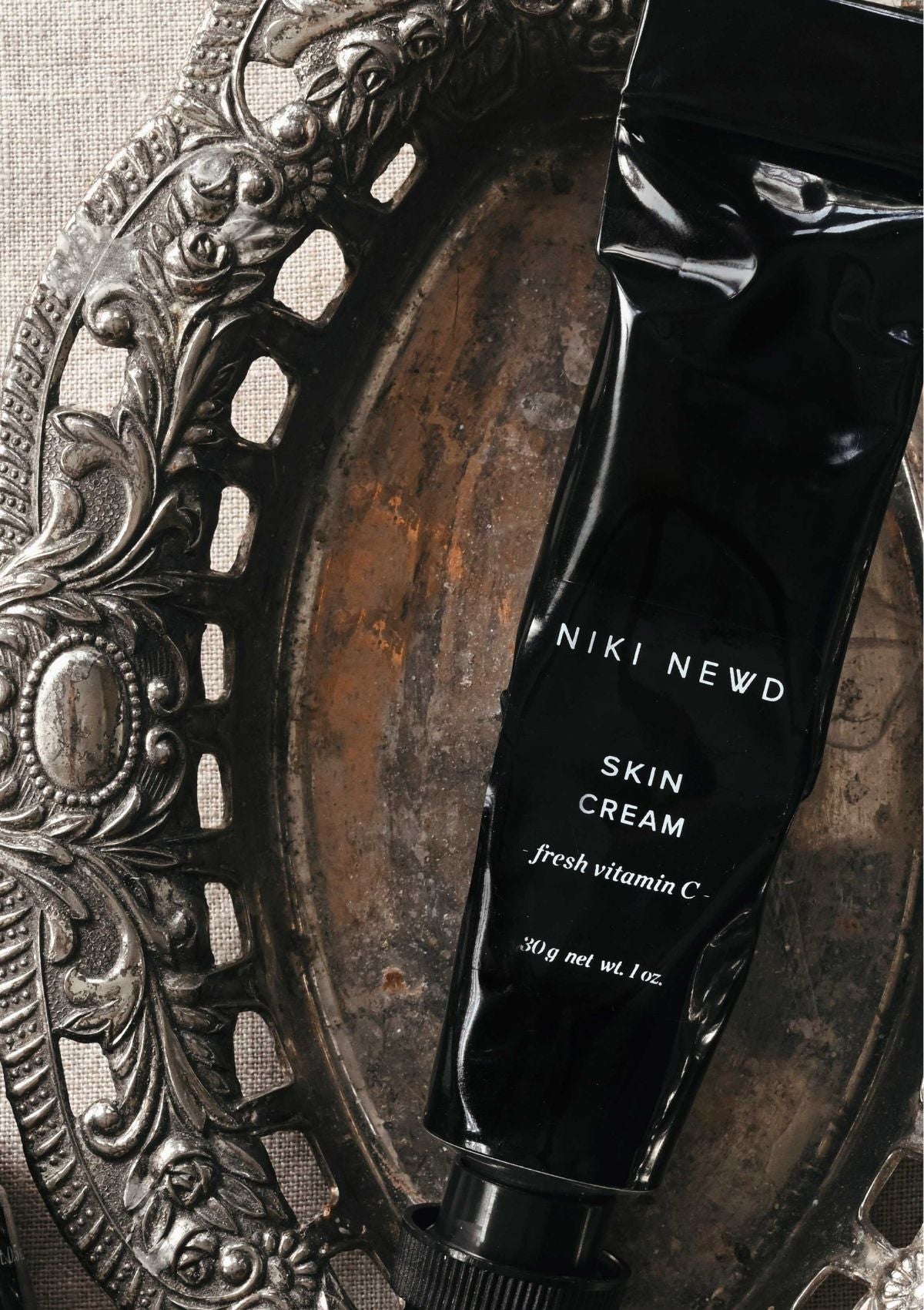 Niki Newd® Vitamin C Anti-Age Cream is a rich antioxidant face cream for mature and dull skin, helping support a smoother, firmer and more radiant-looking complexion.